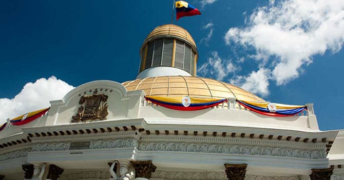 El largo camino de la Asamblea venezolana